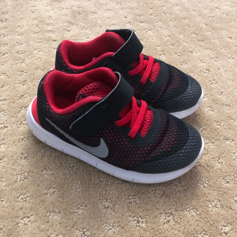 Nike Red Free Runs Size 10